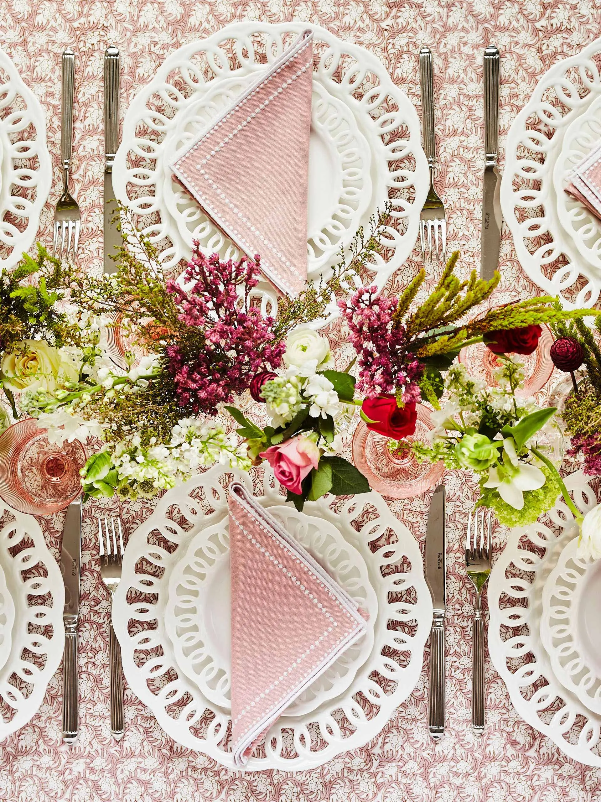Margaux pink napkins (set of 4)