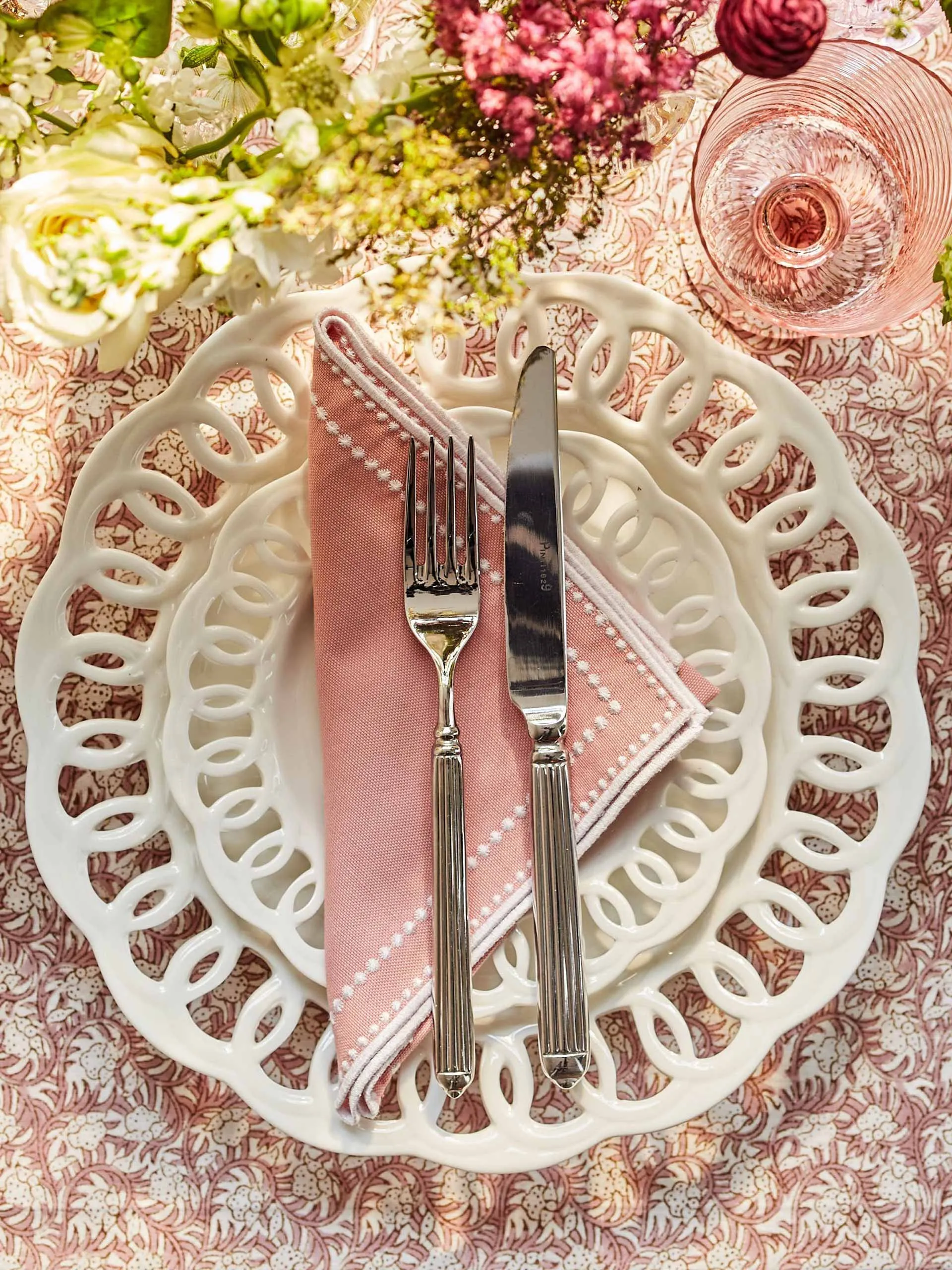 Margaux pink napkins (set of 4)