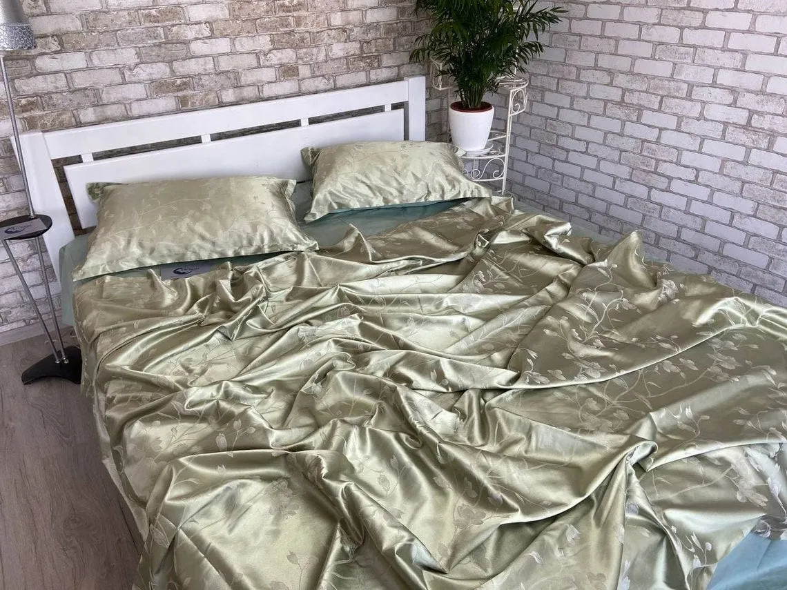 Olive Bedding Set